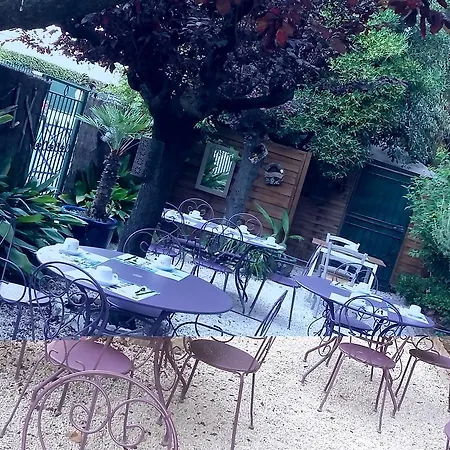 Ξενοδοχείο Bleu Riviera 3*